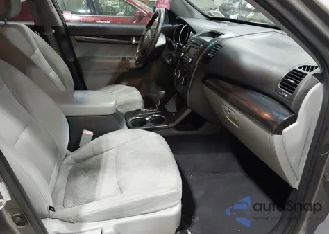 2012 Kia Sorento Lx V6 z USA, uszkodzony, nr VIN 5XYKTDA28CG286508